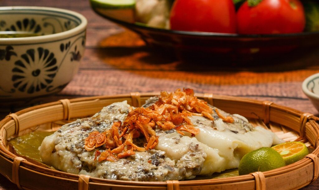 10월 해외여행지 하노이 베트남 음식 ‘반 꾸온(Bánh cuốn)
